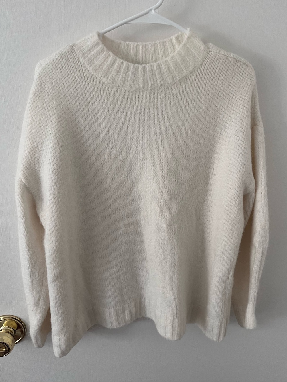 LALAMIA Fuzzy White Sweater Oversized Wool Alpaca Size Small